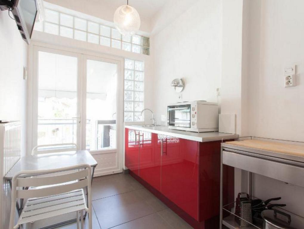 Acropolis Charming Apartment With Large Balcony - Dm17 Atina Dış mekan fotoğraf